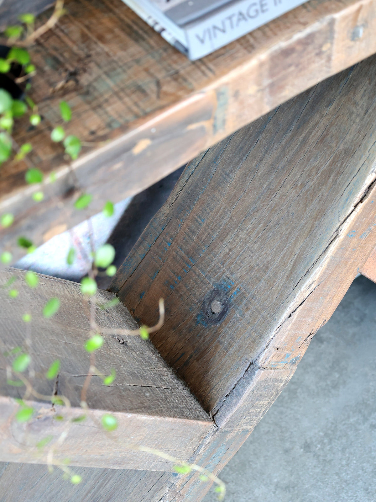 Sidobord i återvunnet trä – rustik vintage 122 cm