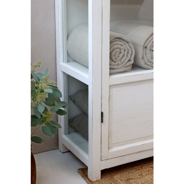 Lantligt vitrinskåp vit 170cm